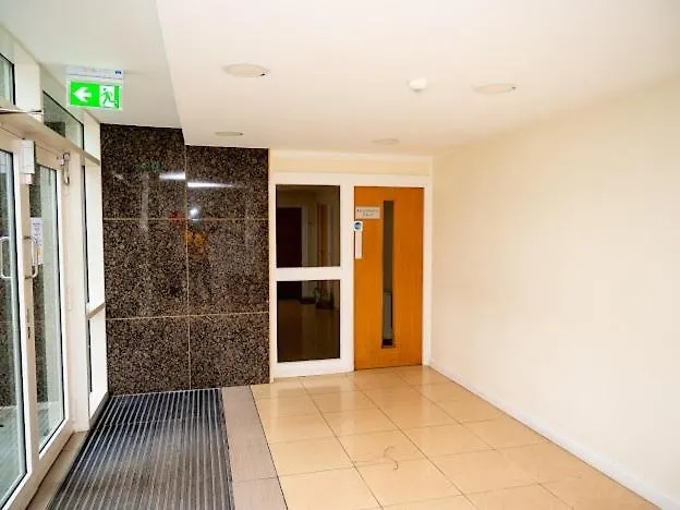 Apartment Century Wharf Apt Cardiff