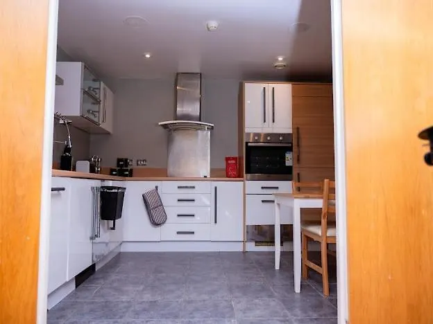 Century Wharf Apt Cardiff 0*,  United Kingdom