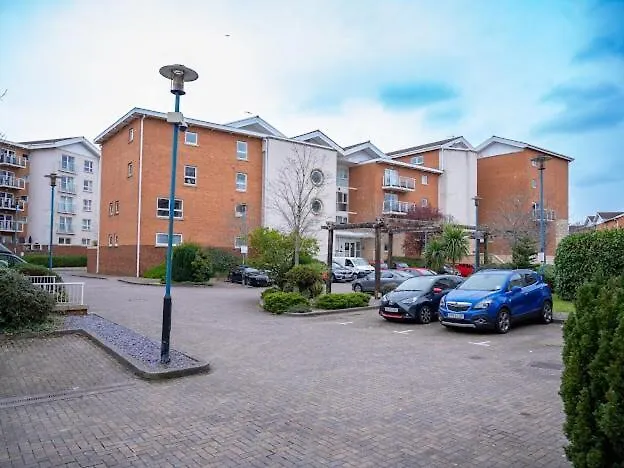 Century Wharf Apt Cardiff